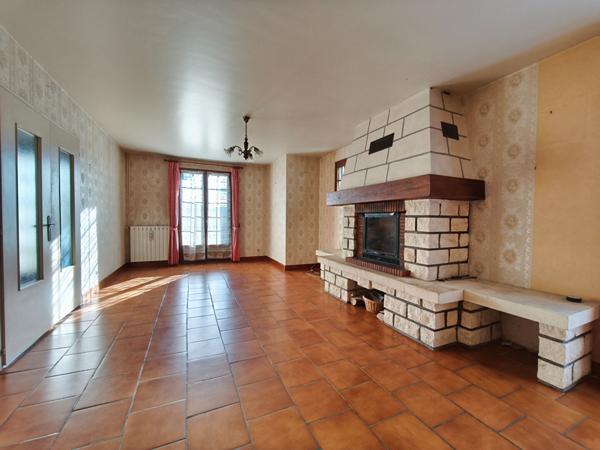 Pavillon familial sur sous-sol 4 chambres Prémery 25 minutes de Nevers 2h15 de Paris