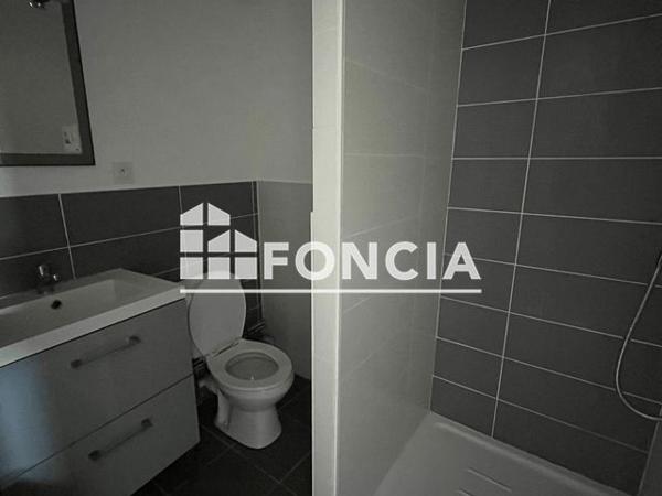 À vendre Studio 68.02 m² - Quimper 29000