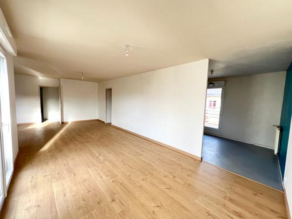 À VENDRE - ARSENAL REDON - TYPE 5 - DERNIER ETAGE - TERRASSE