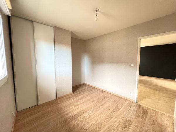 À VENDRE - ARSENAL REDON - TYPE 5 - DERNIER ETAGE - TERRASSE