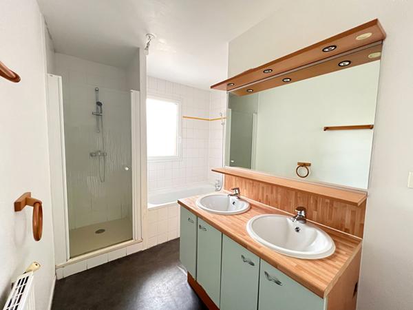 À VENDRE - ARSENAL REDON - TYPE 5 - DERNIER ETAGE - TERRASSE