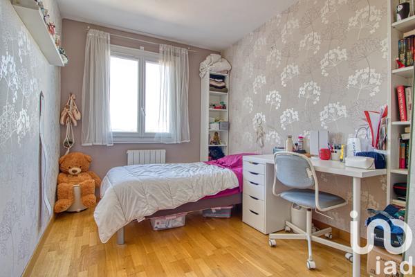 Maison à vendre 5 pièces 92 m² Épône