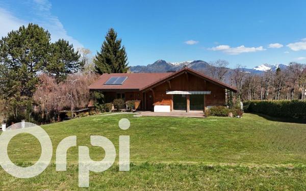 Maison à vendre    6 pièces • 198 m2 Saint-Jean-de-Tholome