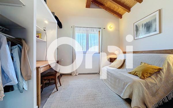 Maison à vendre    6 pièces • 198 m2 Saint-Jean-de-Tholome