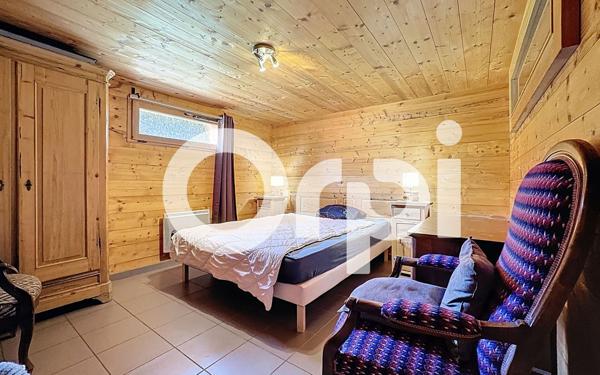 Maison à vendre    6 pièces • 198 m2 Saint-Jean-de-Tholome