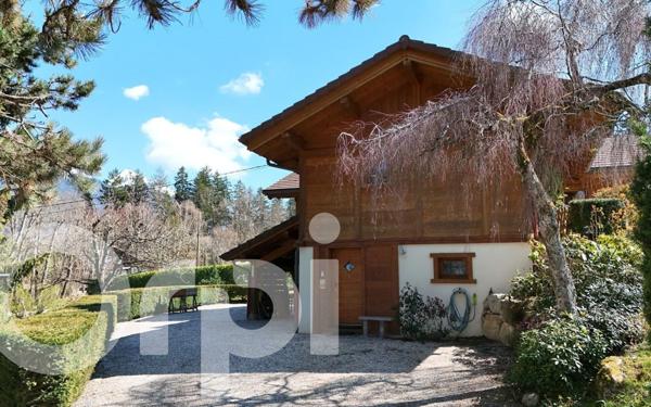 Maison à vendre    6 pièces • 198 m2 Saint-Jean-de-Tholome