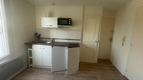 Tours centre - Studio meublé 20,02m2