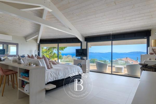 Carqueiranne, Propriété 4 Chambres -  248 m² à vendre