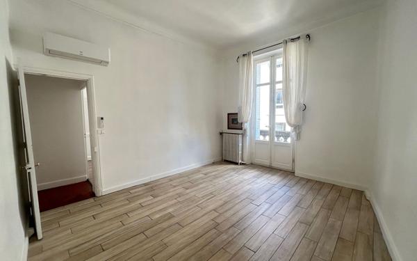 Appartement à vendre    5 pièces • 124 m2 Avignon