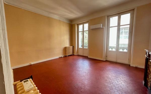 Appartement à vendre    5 pièces • 124 m2 Avignon