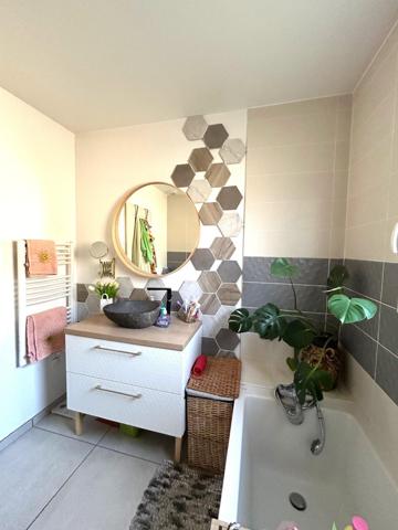 Villa récente centre village