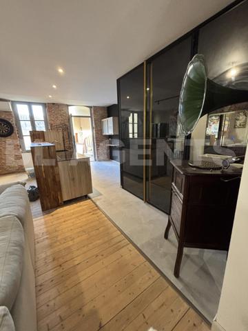 ✨🏡 APPARTEMENT LOFT RÉNOVÉ – PRESTATIONS HAUT DE GAMME – QUARTIER PRISÉ DE MONTAUBAN ✨