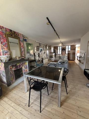 ✨🏡 APPARTEMENT LOFT RÉNOVÉ – PRESTATIONS HAUT DE GAMME – QUARTIER PRISÉ DE MONTAUBAN ✨