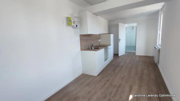 Appartement Rénové à louer 2 pièces BOURGTHEROULDE INFREVILLE (27)