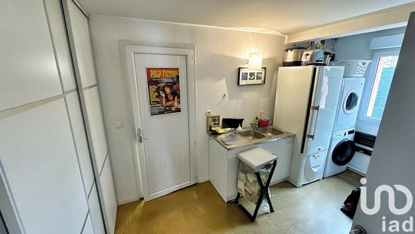 Maison 8 pièces de 243 m² à Entraigues-sur-la-Sorgue (84320)