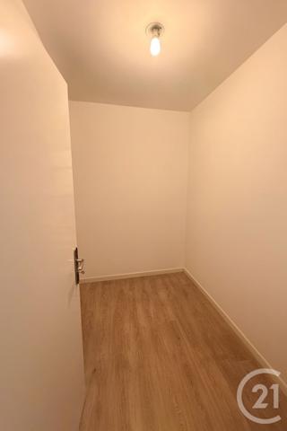 Appartement T4 à vendre  4 pièces - 75 m2 TRAPPES - 78