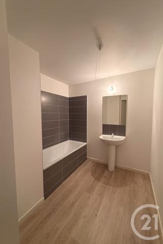 Appartement T4 à vendre  4 pièces - 75 m2 TRAPPES - 78