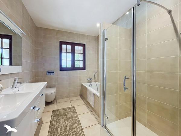 Maison à vendre 345 000 € Vayres 5 p 186 m² DPE C