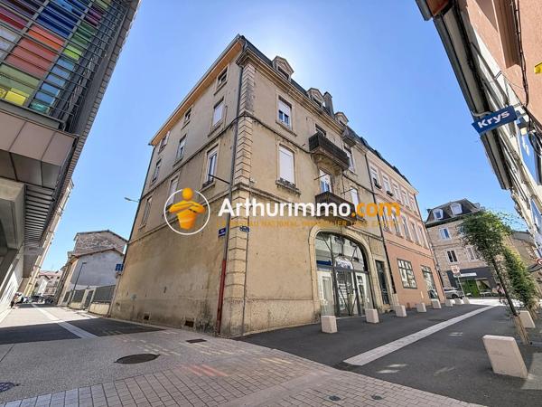 Vente                                                      Appartement
                        
                     5 pièces                      135 m2                     à Bourgoin-Jallieu
