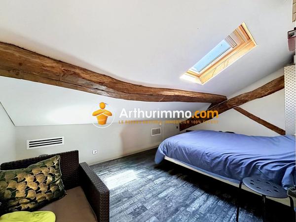 Vente                                                      Appartement
                        
                     5 pièces                      135 m2                     à Bourgoin-Jallieu