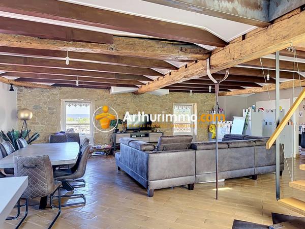 Vente                                                      Appartement
                        
                     5 pièces                      135 m2                     à Bourgoin-Jallieu