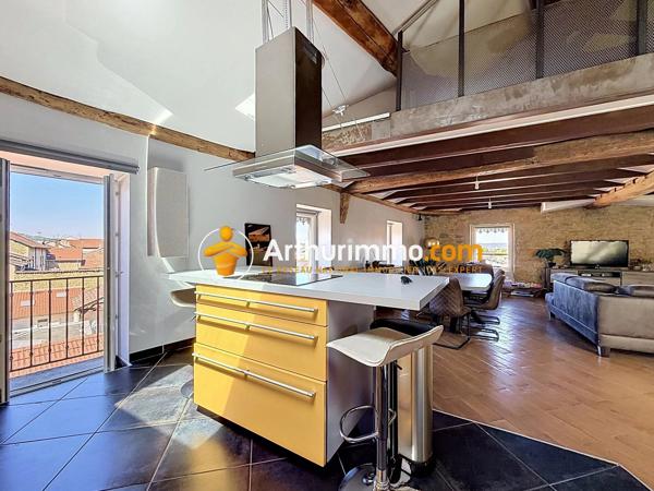 Vente                                                      Appartement
                        
                     5 pièces                      135 m2                     à Bourgoin-Jallieu