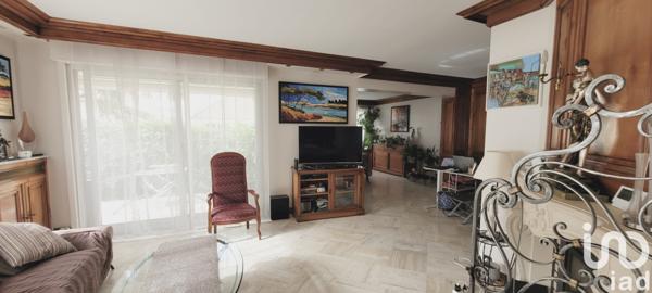 House for sale 5 rooms 136 m² Le Plessis-Trévise