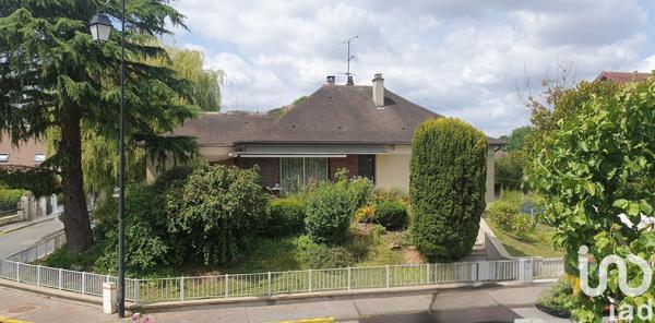 House for sale 5 rooms 136 m² Le Plessis-Trévise