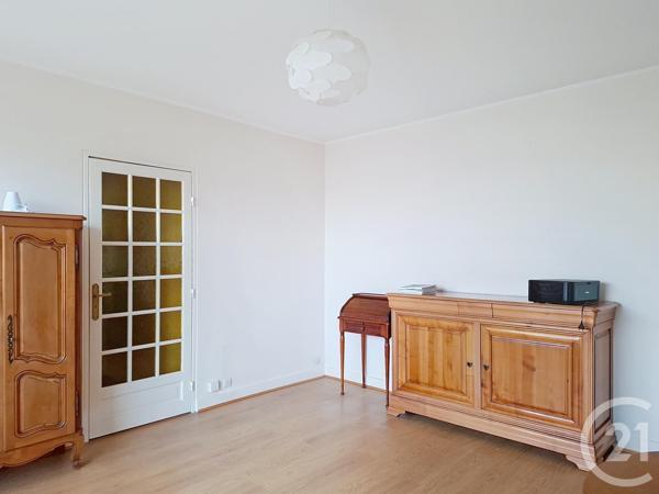 Appartement F2 à vendre  2 pièces - 45 m2 VAUX LE PENIL - 77