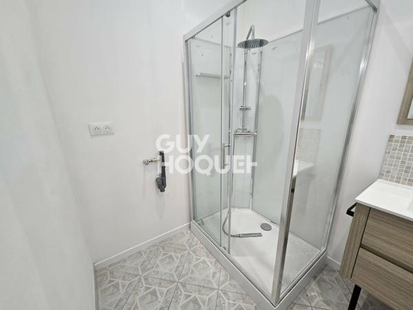 APPARTEMENT À LOUER DE 2 PIÈCES DE 61,00 M²