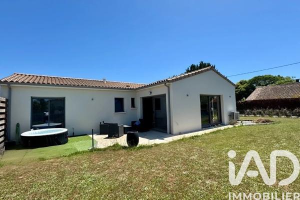 Maison à vendre 5 pièces 108 m² Boutiers-Saint-Trojan