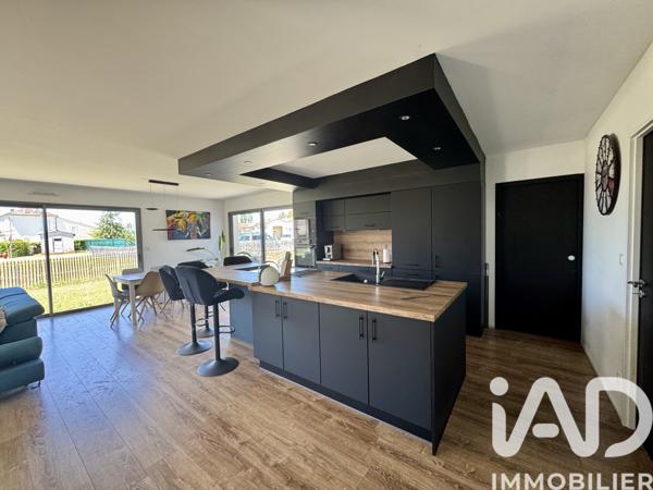 Maison à vendre 5 pièces 108 m² Boutiers-Saint-Trojan