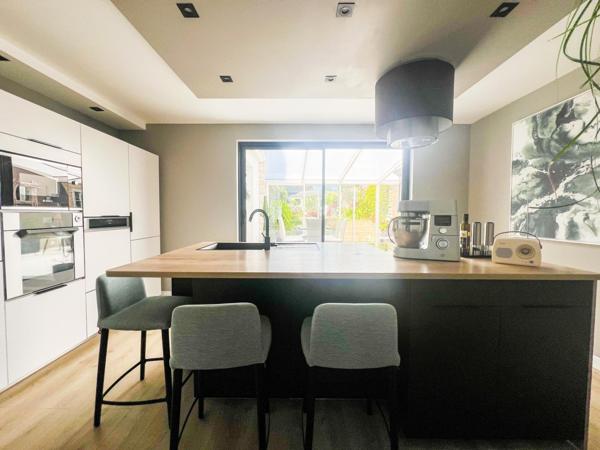 Maison à CHERBOURG-EN-COTENTIN, 50100 - 11 pièces 140m²