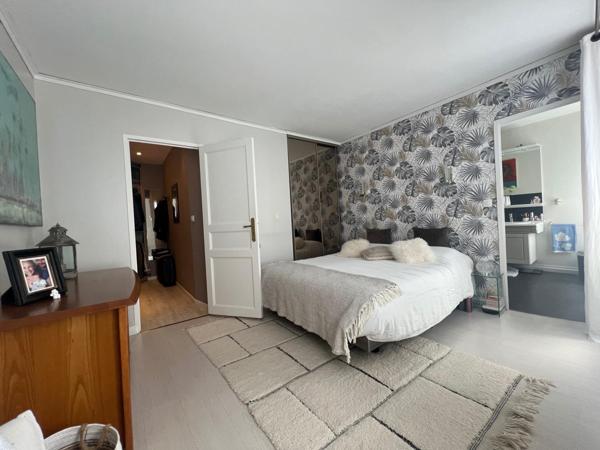 Maison à CHERBOURG-EN-COTENTIN, 50100 - 11 pièces 140m²