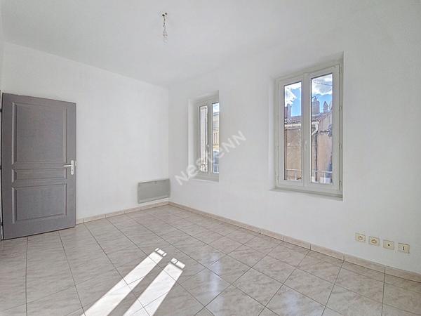 Martigues Jonquière beau T3 vue Canal