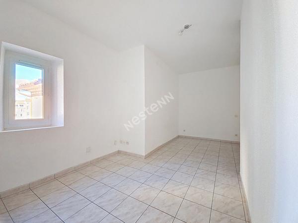 Martigues Jonquière beau T3 vue Canal