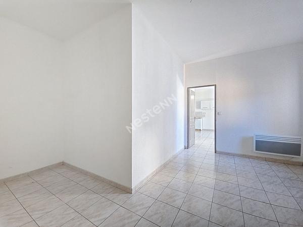 Martigues Jonquière beau T3 vue Canal