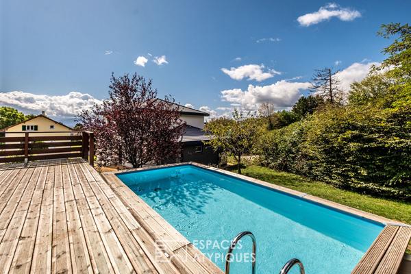 Maison aux beaux volumes avec vue imprenable sur les Alpes