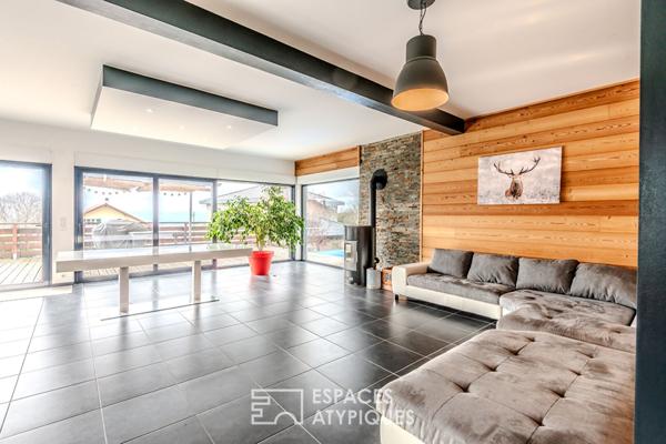 Maison aux beaux volumes avec vue imprenable sur les Alpes