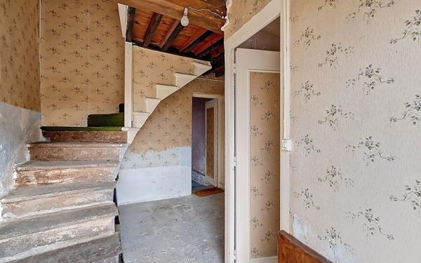 Maison à vendre    3 pièces •  Lussat