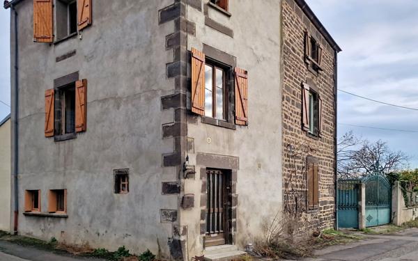 Maison à vendre    3 pièces •  Lussat