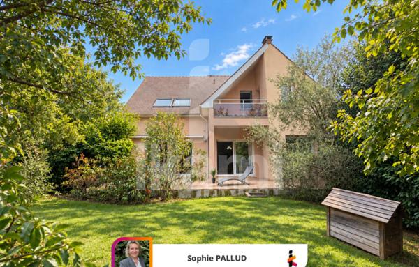 Maison de 186 000 m²
