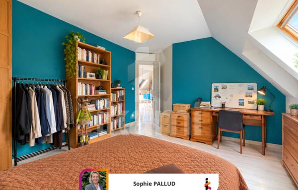 Maison de 186 000 m²