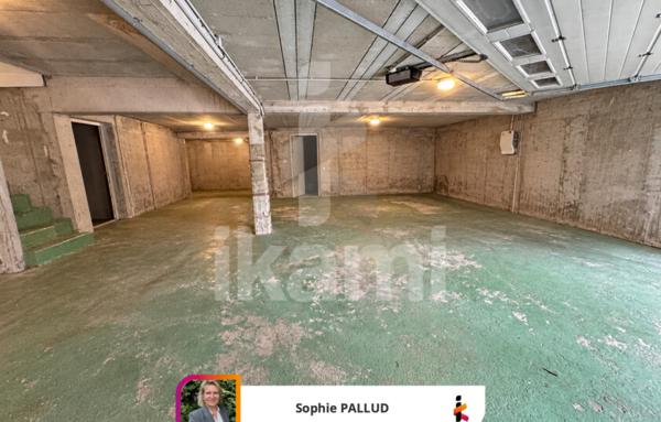 Maison de 186 000 m²