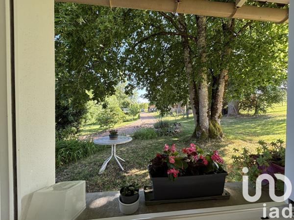 Maison 5 pièces de 165 m² à Saint-Pardoux-la-Rivière (24470)