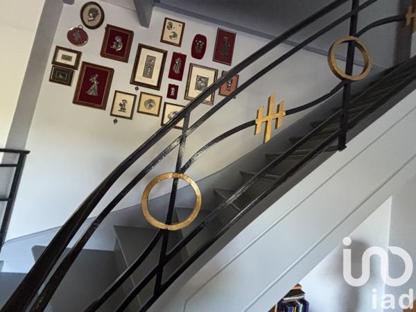 Maison 5 pièces de 165 m² à Saint-Pardoux-la-Rivière (24470)