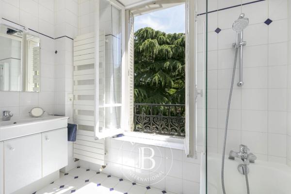 Bry-sur-Marne, Maison  227 m² à vendre