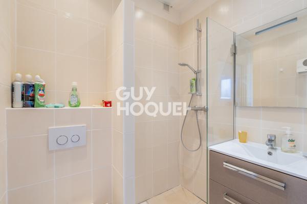 Ensemble immobilier à vendre sur un terrain de 847 m²