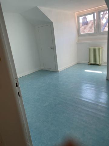 Appartement Charmes 3 pièces 75 m2