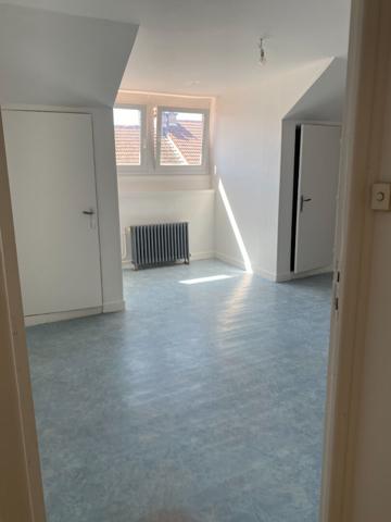 Appartement Charmes 3 pièces 75 m2